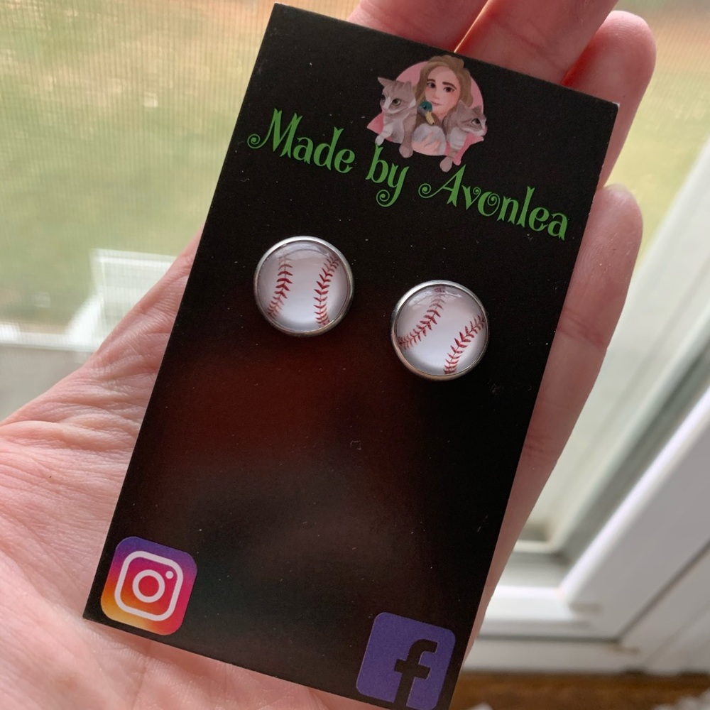 ⚾️Baseball Bubble Stud Earrings⚾️